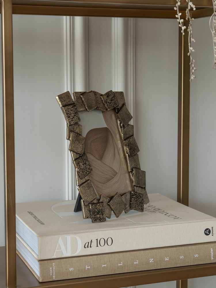 Libra Interiors Gold Montrose Cast Aluminium Photo Frame 5x7 - Image 1 of 7