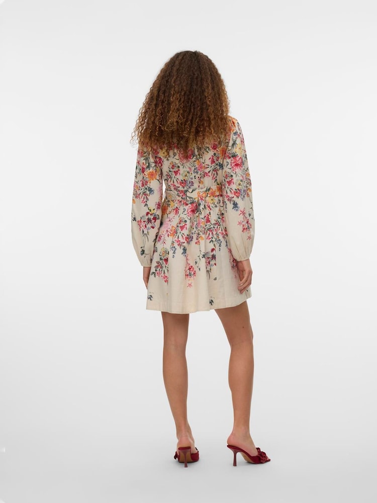 VERO MODA Grey Floral Printed Dress With Belt Detail - Image 2 of 5