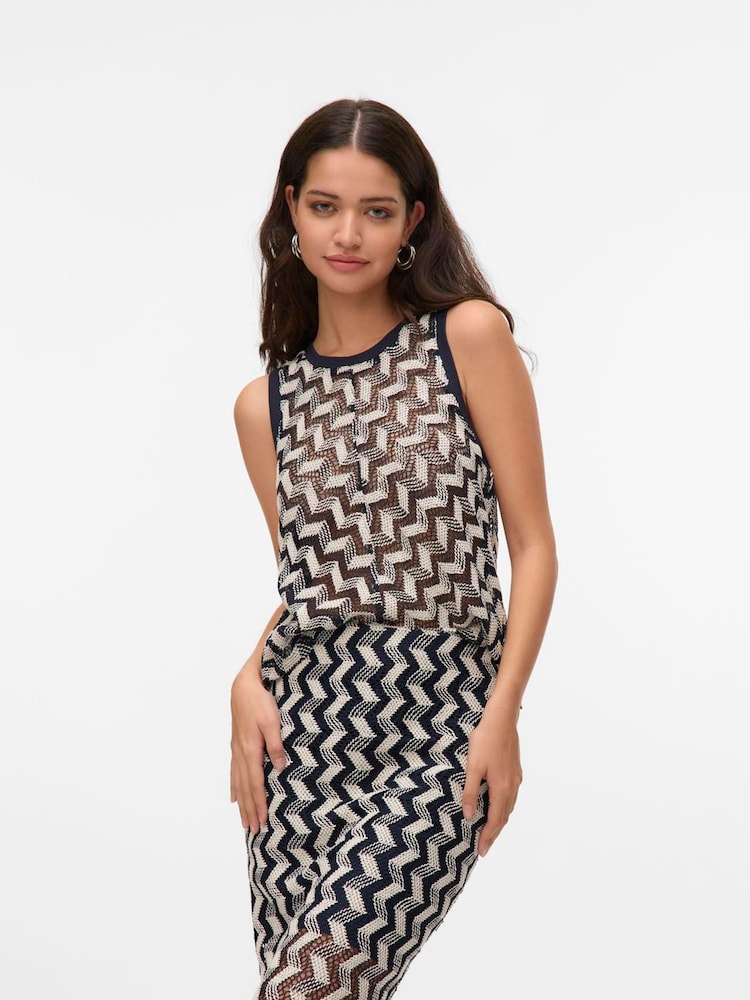 VERO MODA Sleeveless Crochet Top With Pattern Detail - Imagen 2 de 5