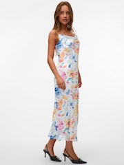 VERO MODA White Waterall Neck Strap Floral Print Dress - Image 2 of 5