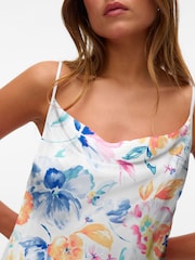 VERO MODA White Waterall Neck Strap Floral Print Dress - Image 3 of 5