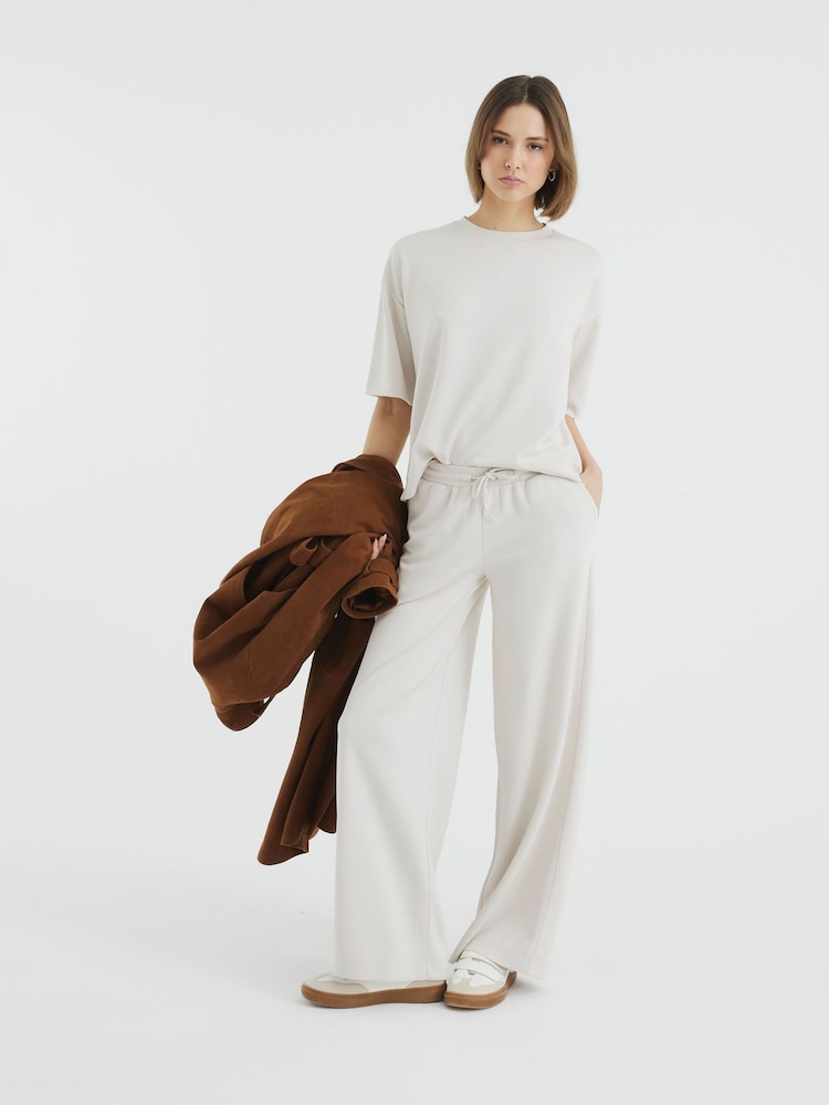 River Island Cream Premium Boxy T-Shirt - Image 2 of 4