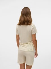 Mamalicious Cream Maternity Short Sleeve Pyjamas Set With Nursing Function - Image 2 of 5