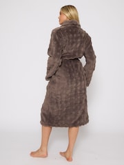 Loungeable Brown Bubble Cut Fleece Shawl Collar Midi Dressing Gown - Image 4 of 7