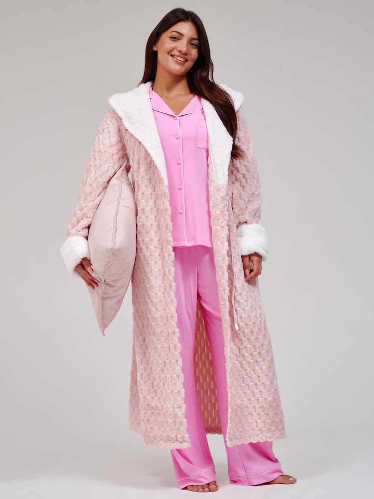 Loungeable Pink Geometric Luxury Fleece Hooded Maxi Dressing Gown - Image 6 of 6 Loungeable Pink Geometric Luxury Fleece Hooded Maxi Dressing Gown - Image 6 of 6