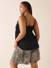 Yours Curve Brown Crinkle Jersey Shorts - Image 3 of 5