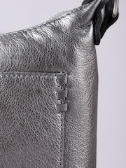 Lakeland Leather Tarnly Pocket Cross-Body Bag - Imagen 9 de 14