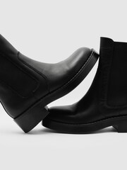 Reiss Black Phoebe Leather Chelsea Boots - Image 5 of 5