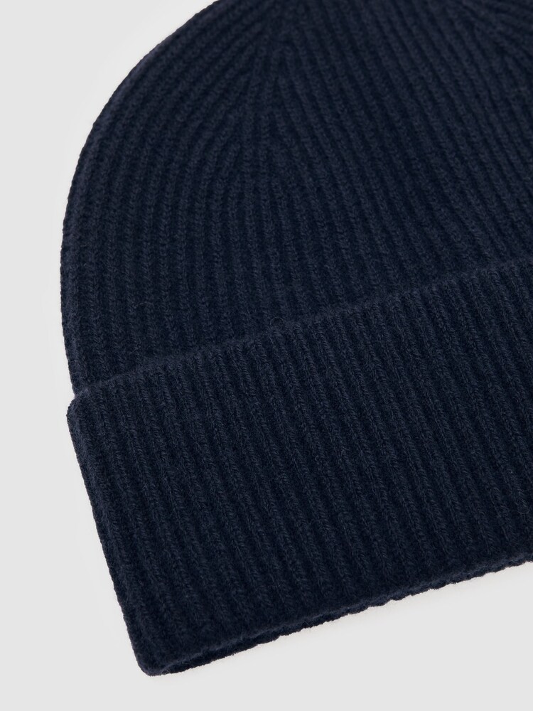 Reiss Navy Chaise Merino Wool Rib-Knit Beanie - Image 4 of 4 Reiss Navy Chaise Merino Wool Rib-Knit Beanie - Image 4 of 4
