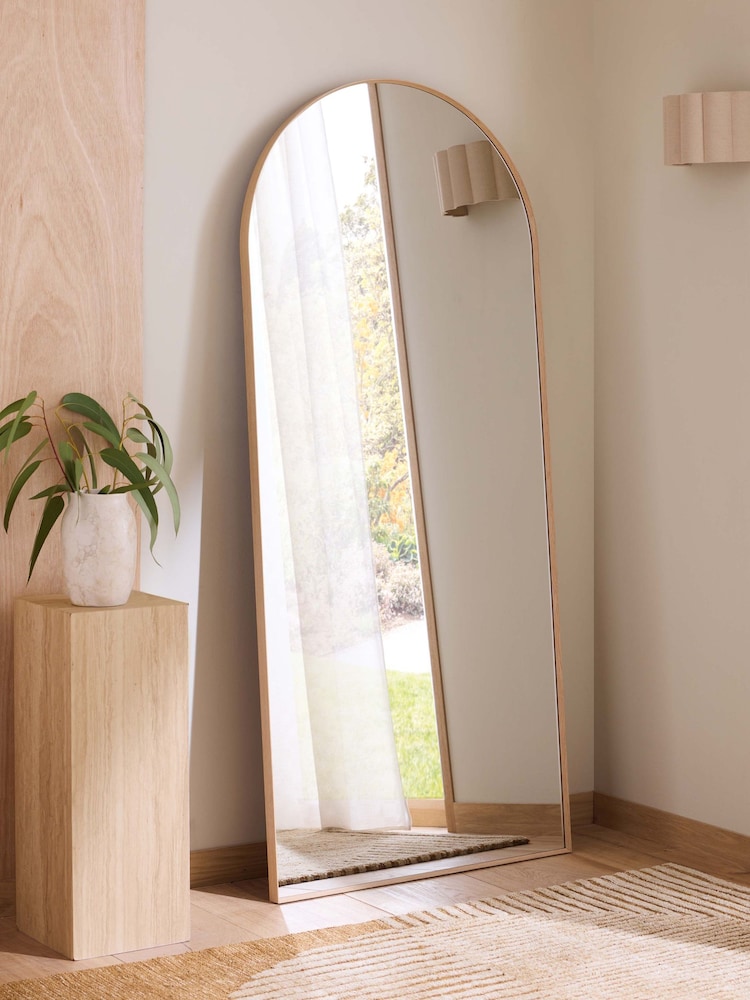 Oak Effect Extra Large Metal Arch Full Length Leaner Mirror - Image 1 of 5 Oak Effect Extra Large Metal Arch Full Length Leaner Mirror - Image 1 of 5