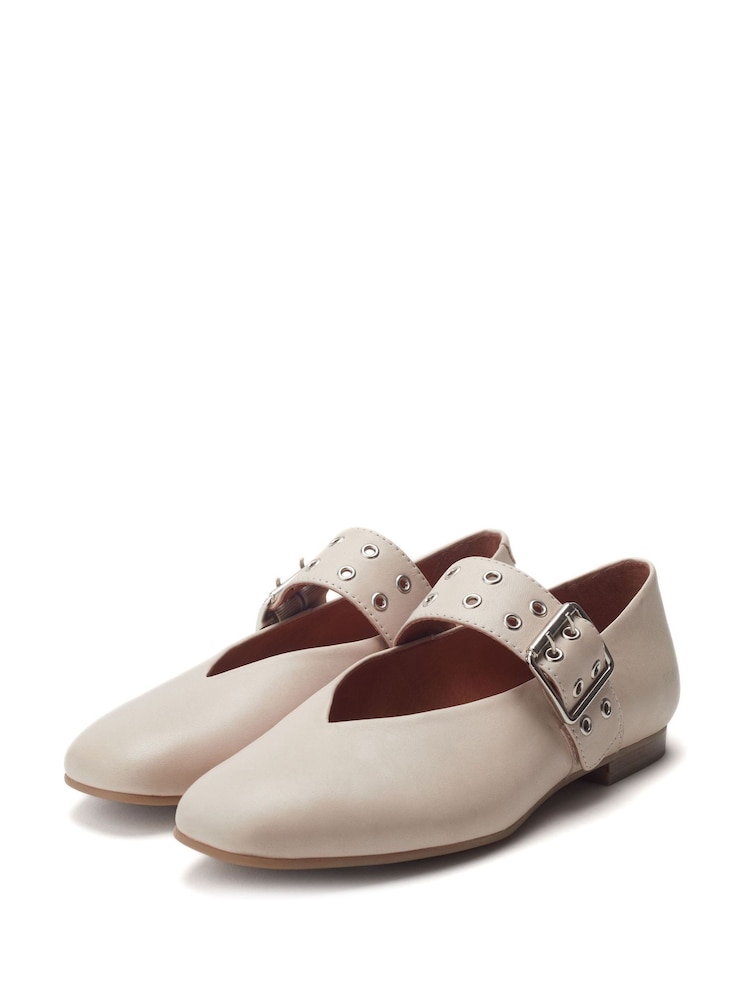 Moda in Pelle Sh Ilice Modern Leather Natural Ballerinas With Statement Buckle - Image 2 of 4