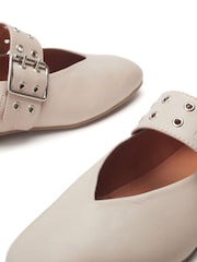 Moda in Pelle Sh Ilice Modern Leather Natural Ballerinas With Statement Buckle - Image 4 of 4
