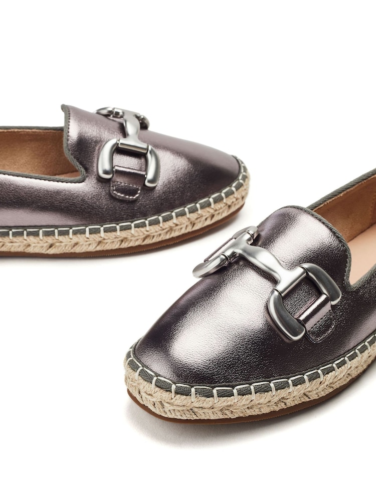 Moda in Pelle Edulis Snaffle Trim Slipper Cut Leather Espadrilles - Image 4 of 4