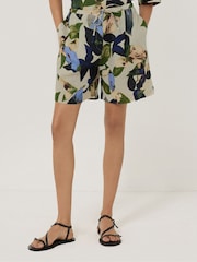 Jigsaw Future Botanic 100% Linen Shorts - صورة 3 من 6