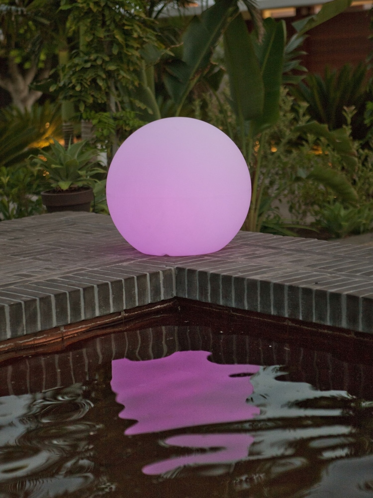 New Garden White Outdoor Buly Lighted Ball 30cm Solar Charging with Rechargeable Battery - Image 2 of 6
