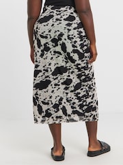 Simply Be Grey Mesh Maxi Skirt - Image 2 of 4