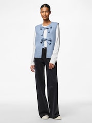 PIECES Blue Tie Front Bow Knitted Sleeveless Vest - Image 5 of 7