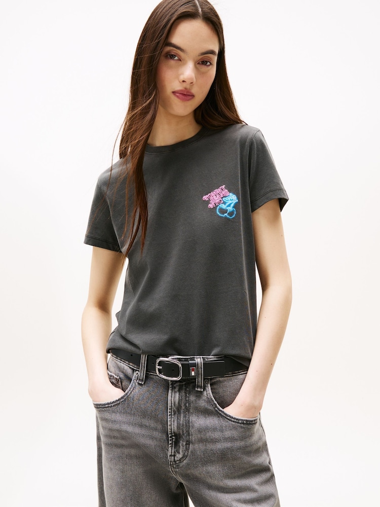 Tommy Jeans Back Graphic Crew Neck T-Shirt - Imagen 1 de 5