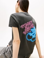 Tommy Jeans Back Graphic Crew Neck T-Shirt - Imagen 2 de 5