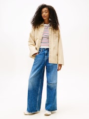 Tommy Jeans Brown Badge Boxy Padded Chore Jacket - Image 3 of 5