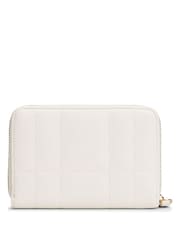 Creme - Tommy Hilfiger Monogram Flag Quilted Zip-Around Purses - Imagem 2 de 4