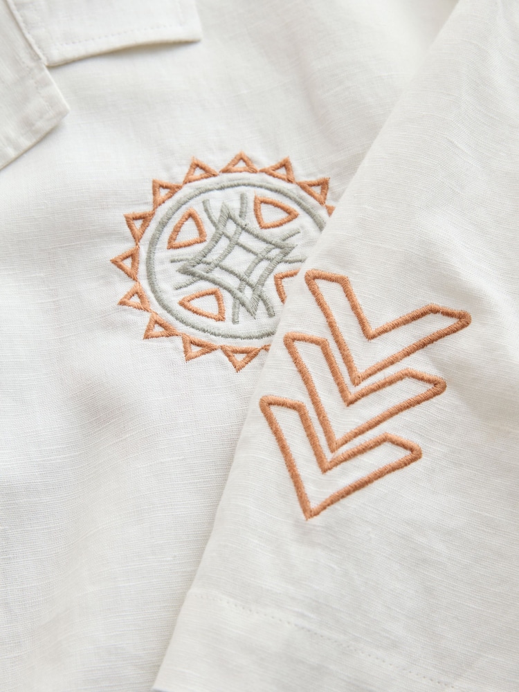 Neutral - Texturiertes, besticktes Kurzarmhemd im Navajo-Stil - Bild 8 von 8