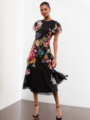 Lipsy Fit And Flare Floral Print Short Sleeve Printed Chiffon Midi Dress - Imagen 1 de 4