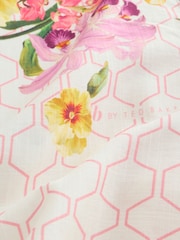 B by Ted Baker Ecru/Chocolate Geo Floral Leveälahkeiset Rantahousut - Kuva 12 / 12