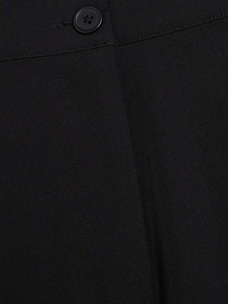 River Island Black Tailored Bermuda Shorts - Image 6 of 6