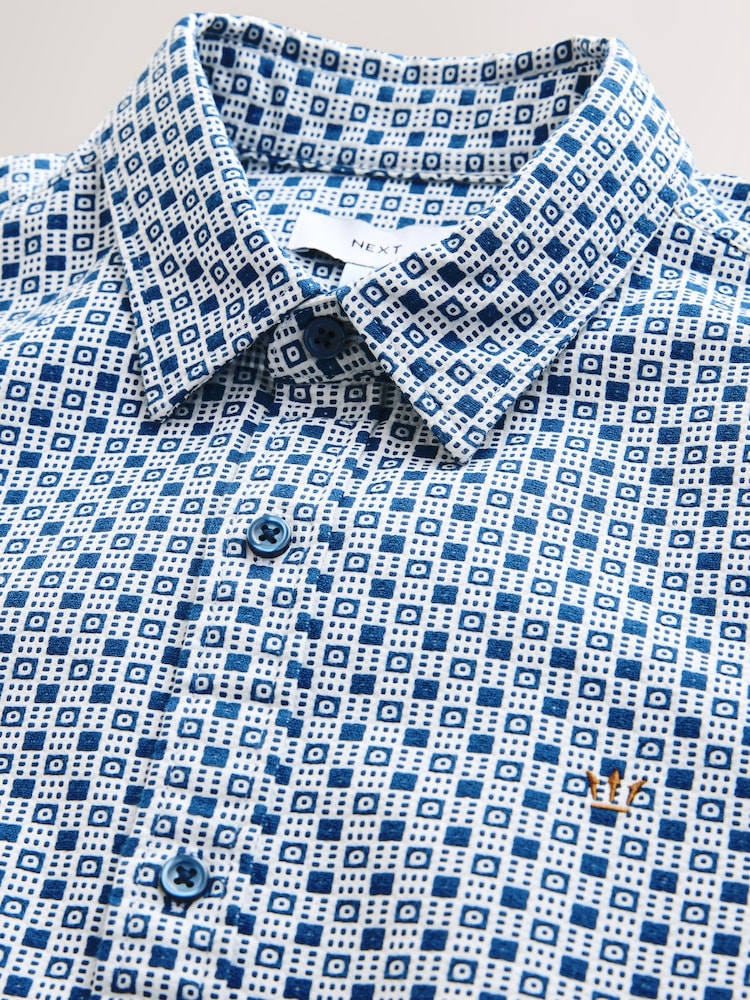 Blau - Printed Stretch Oxford Short Sleeve Shirt - Bild 2 von 3 Blau - Printed Stretch Oxford Short Sleeve Shirt - Bild 2 von 3