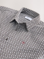 Rostbraun - Printed Stretch Oxford Short Sleeve Shirt - Bild 2 von 3