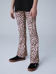 smALLSAINTS Leopard Lover Oversized T-Shirt and Flared Leggings Set - Image 4 of 12