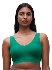 Chantelle Green Soft Stretch Seamless V-Neck Padded Crop top - Image 4 of 5
