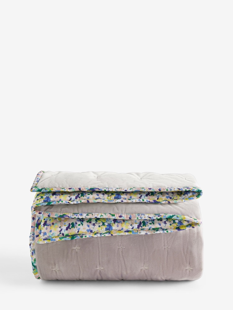 Lilac Purple Reversible Floral Bedspread - Image 4 of 4 Lilac Purple Reversible Floral Bedspread - Image 4 of 4