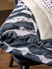 Monochrome Abstract Wiggle Stripe Quilted Bedspread - Image 3 of 4