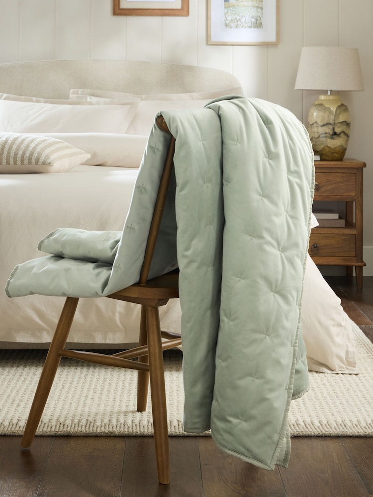 Sage Green Elsie Velvet Quilted Bedspread - Image 2 of 4