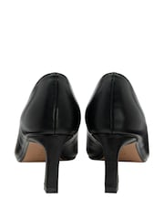 أسود - Lotus Heeled Pump Court Shoe - صورة 3 من 4