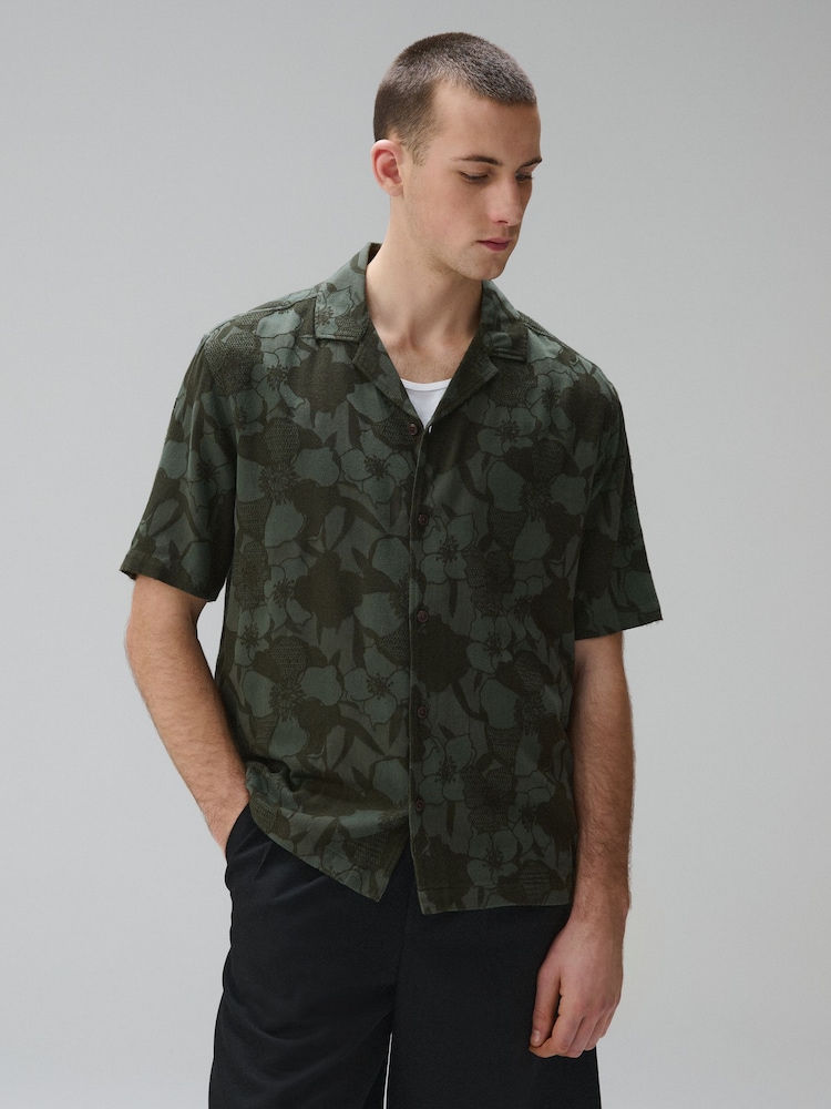 Grønn - Jacquard Print kortermet skjorte - Bilde 2 av 8 Grønn - Jacquard Print kortermet skjorte - Bilde 2 av 8