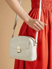 Jones Bootmaker Waterbury Leather Shoulder Bag - Image 1 of 4
