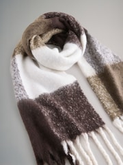 The Set 2 Pack Wide Check and Plain Scarfs - صورة 5 من 6