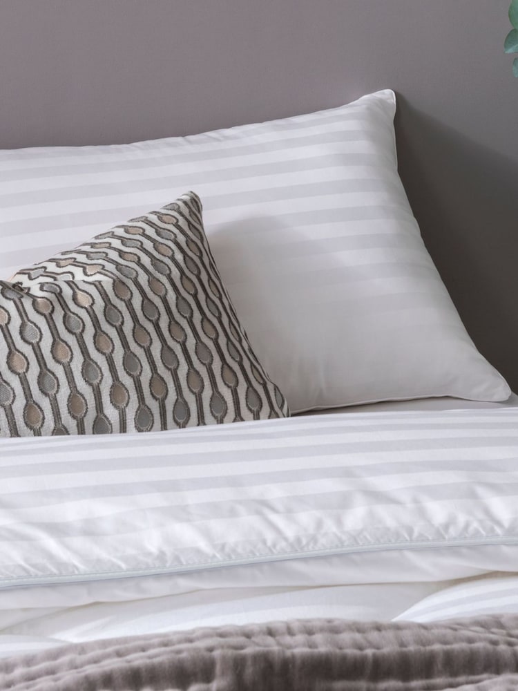 The Fine Bedding Company XL Boutique Silk Pillow - Image 1 of 3