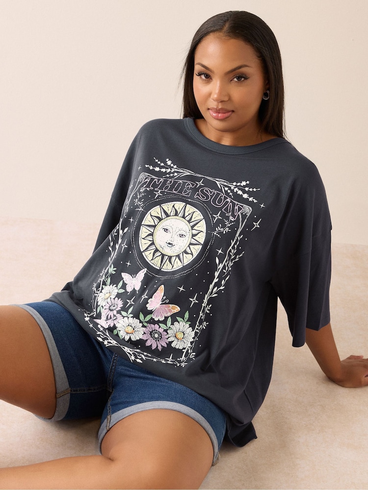 Yours Curve Grey Oversized Boxy T-Shirt - Image 1 of 5 Yours Curve Grey Oversized Boxy T-Shirt - Image 1 of 5