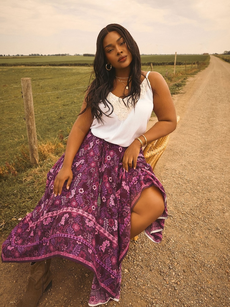 Yours Curve Red Hanky Hem Skirt - Image 1 of 6