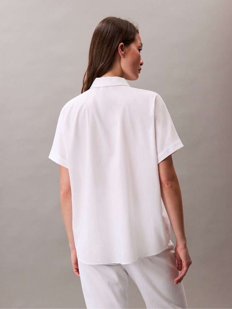 Camisa de manga curta Calvin Klein - Imagem 2 de 5