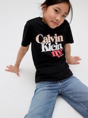 Calvin Klein Jeans mit hohem Bund und weitem Bein - Bild 5 von 5
