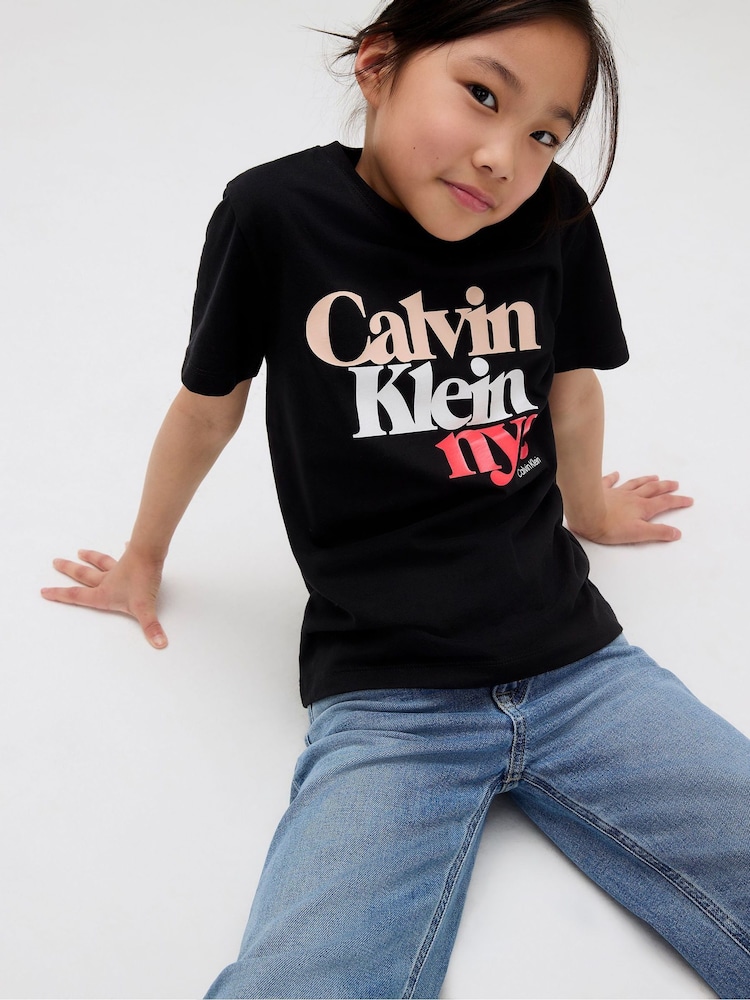 Calvin Klein Jeans mit hohem Bund und weitem Bein - Bild 5 von 5