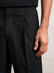 Reiss Black Hove Tapered Drawstring Tailored Trousers - Image 3 of 5