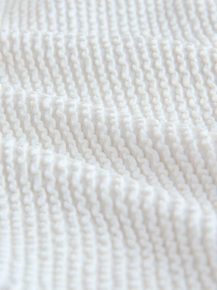 كريمي مجعد - Bow Back Tummy Control Scoop Swimsuit - صورة 2 من 5 كريمي مجعد - Bow Back Tummy Control Scoop Swimsuit - صورة 2 من 5