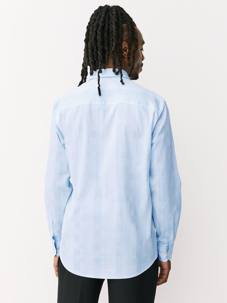 כחול בהיר משובץ - חולצה מחויטת מתערובת עשירה בכותנה עם עיטור ומרקם - תמונה 2 מתוך 8