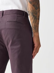 Morado - Corte slim - Straight Fit Pleated Stretch Chinos Trousers - Imagen 6 de 9